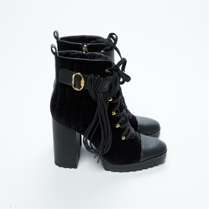 Winter Heel Shoe
