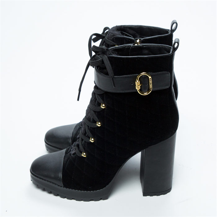 Winter Heel Shoe