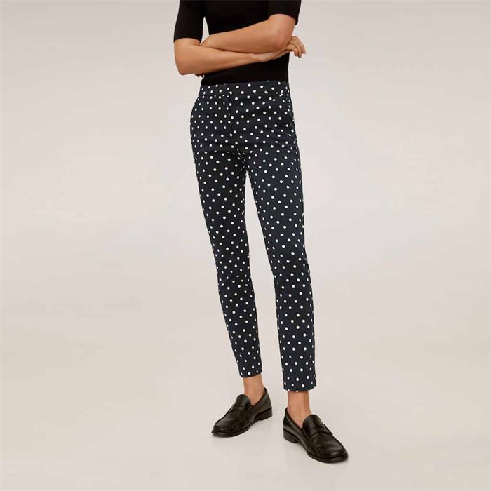 سروال قصير نحيف