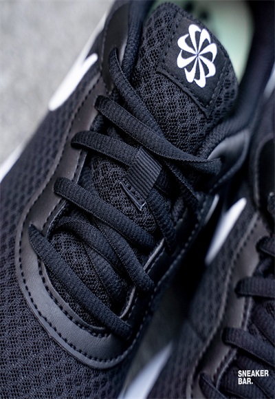 Men's Sports Shoe