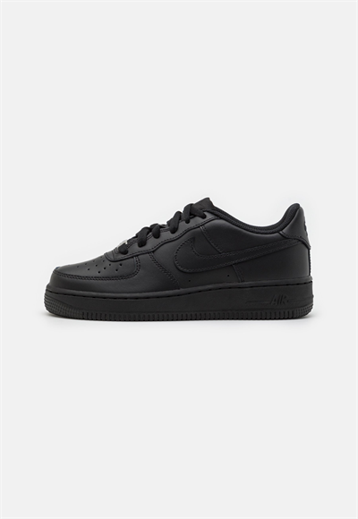 Men's sports shoes
