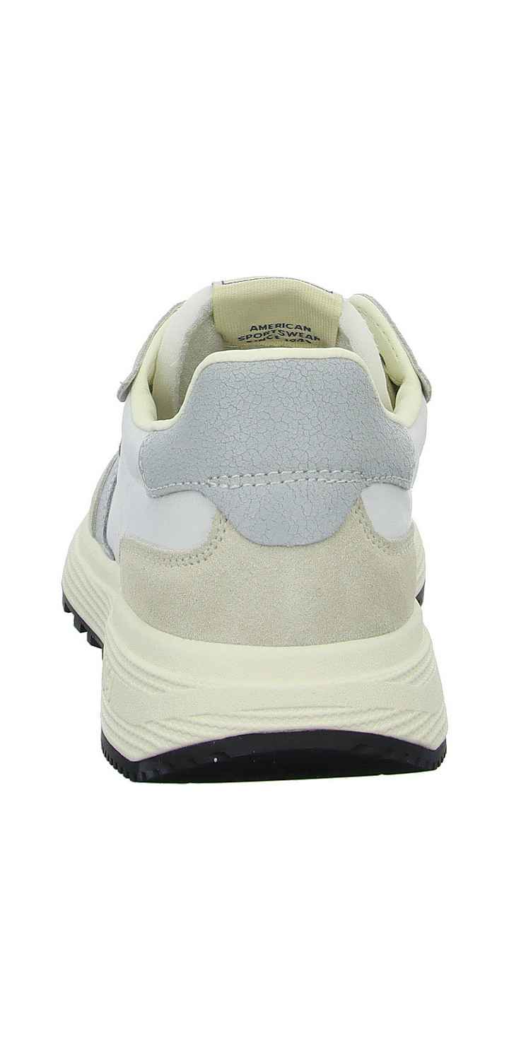 Shoe