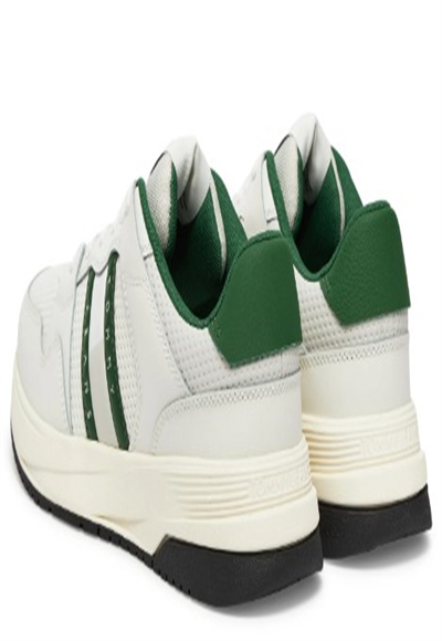 Shoe