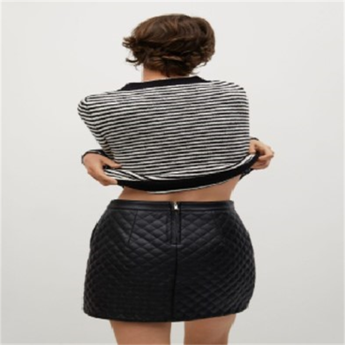 short skirt