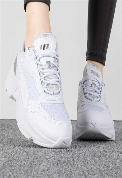 Shoe