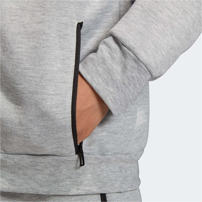 طقم رياضي