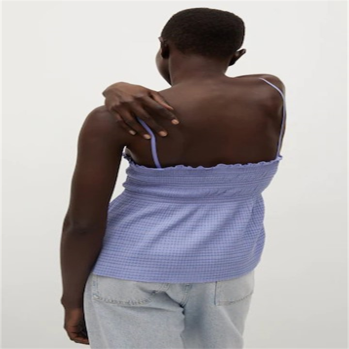 sleeveless blouse