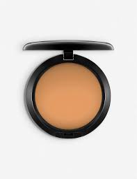كريم اساس STUDIO FIX POWDER PLUS
