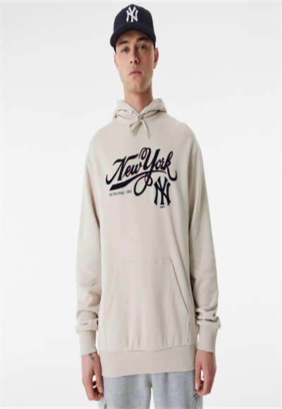 Long-sleeved T-shirt