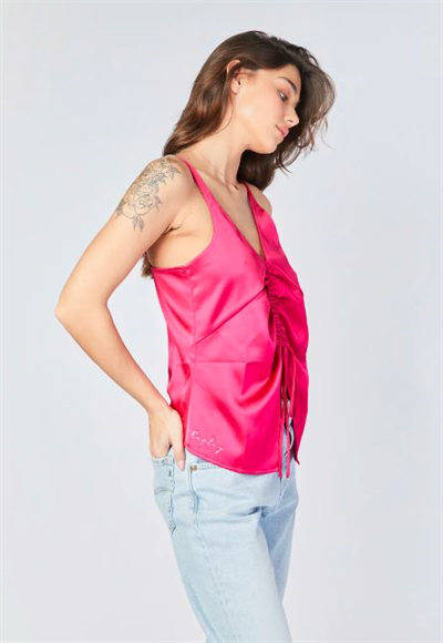 sleeveless blouse
