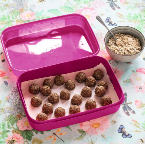 Sweets storage box - large