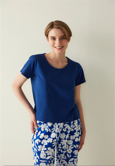 Pajamas gift blue flowers