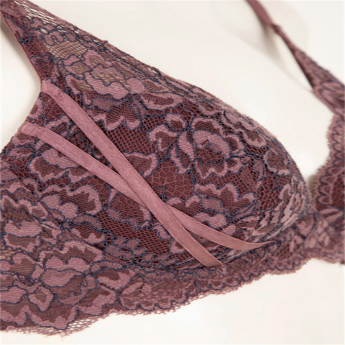 Bra with light padding