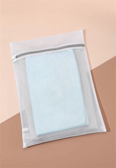 Medium size laundry bag