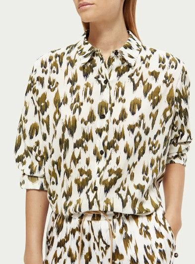 Wide fit shirt