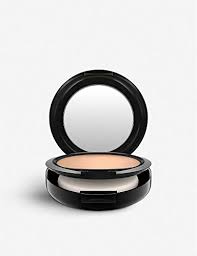كريم اساس STUDIO FIX POWDER PLUS