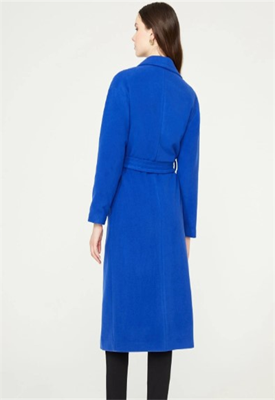 coat with a belt