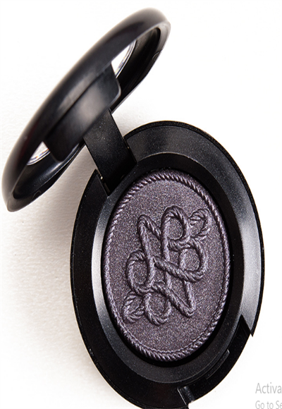 purple eyeshadow