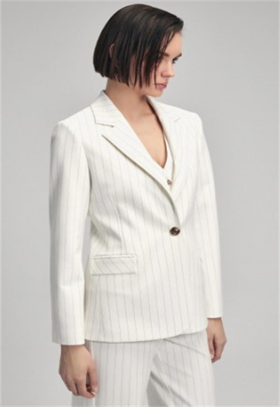 tailored pocket jacket