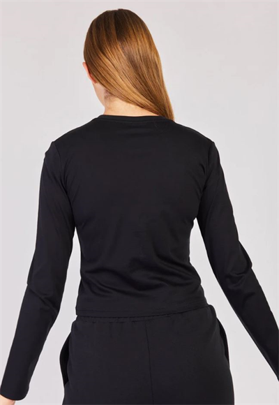 tight blouse