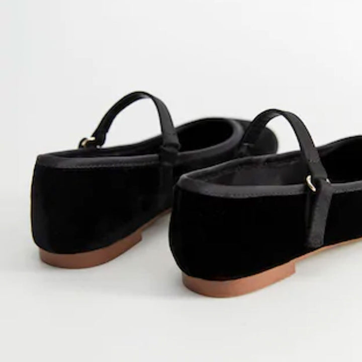 SHOES BELLS