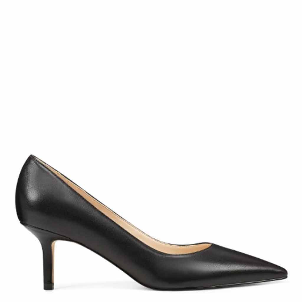 High heel shoe