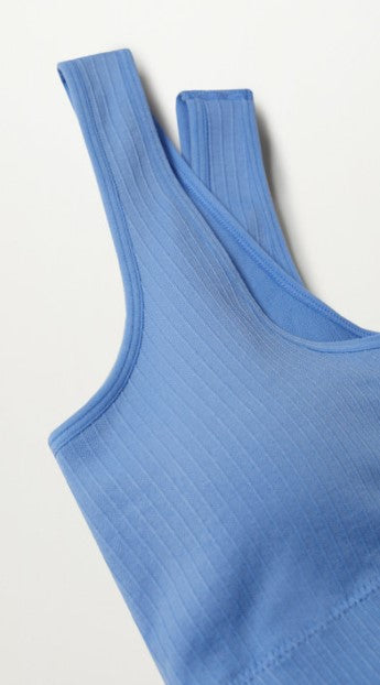 sports bra