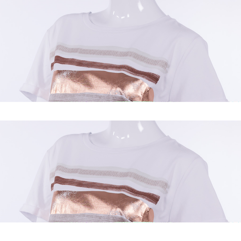 Blouse decorated with graphic print