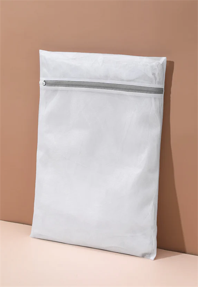 Medium size laundry bag