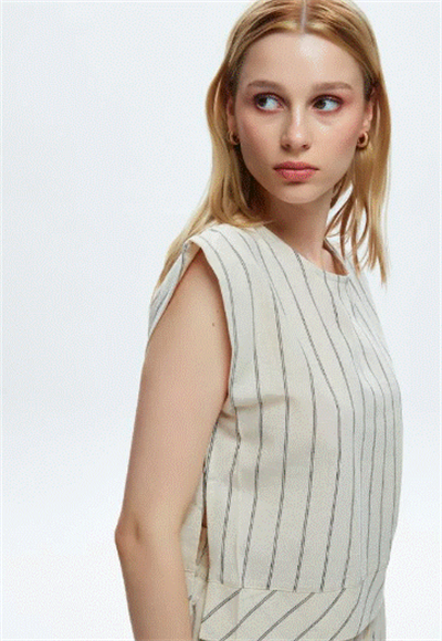 Round Neck Striped Blouse