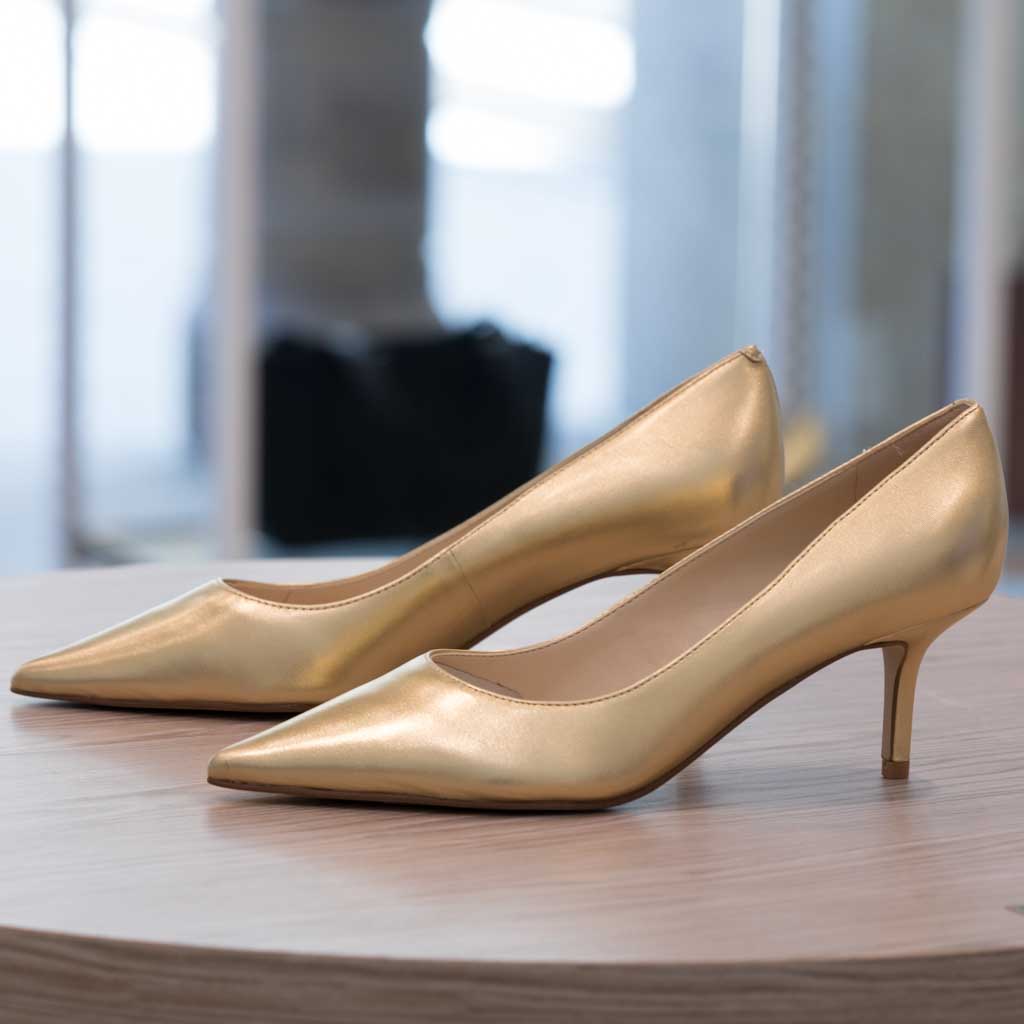 High heel shoe