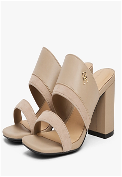 Shoe