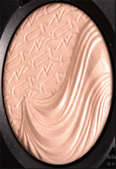 Light eyeshadow