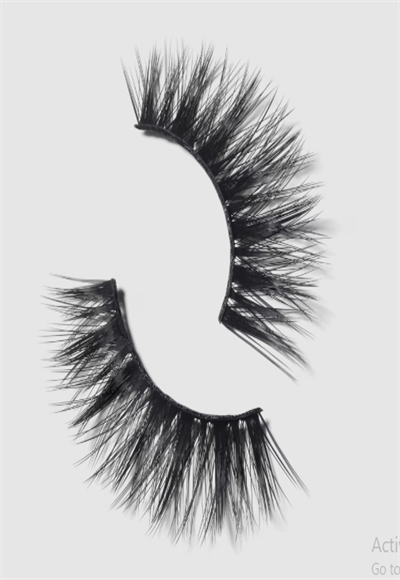 eyelashes