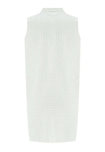 sleeveless blouse