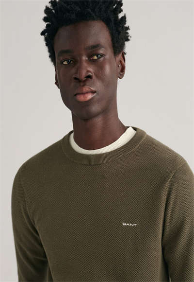 بلوزة صوف بقبة دائرية