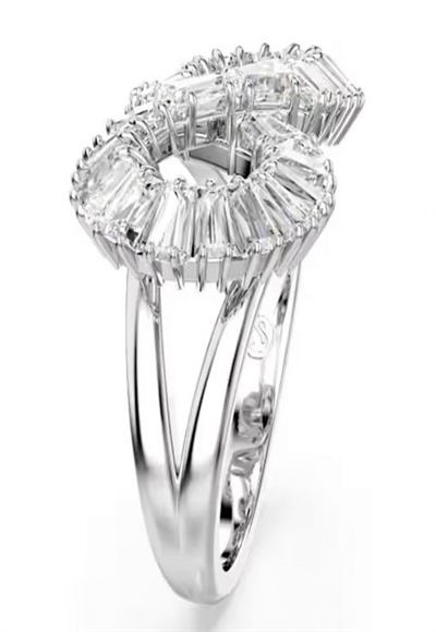 Infinity ring distinctive
