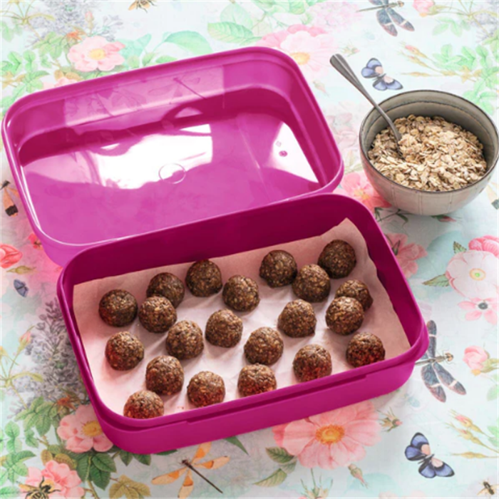 Sweets storage box - large