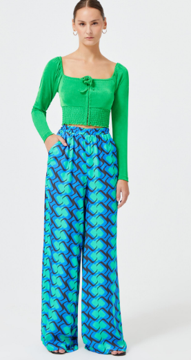 بنطال فضفاض