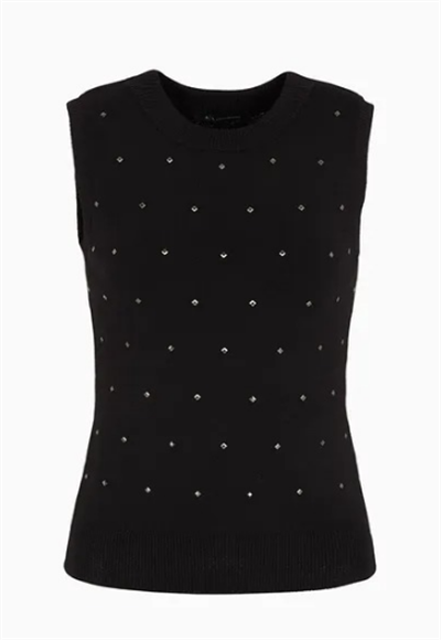 sleeveless blouse