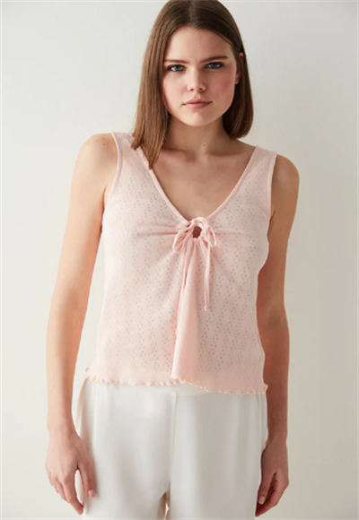 sleeveless blouse