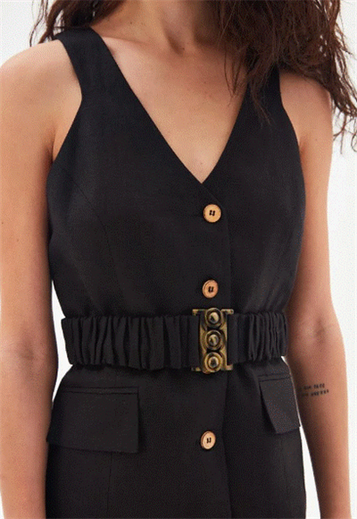 Sleeveless shirt
