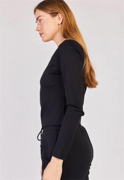 tight blouse