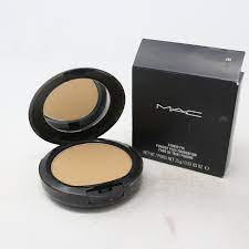 كريم أساس STUDIO FIX POWDER PLUS PLUS