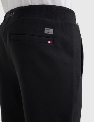 TECH ESSENTIALS SWEATSHORT
