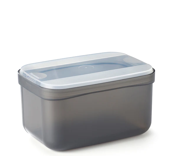 Storage container - for the neighbors and the closet - fortified 2.2 litre