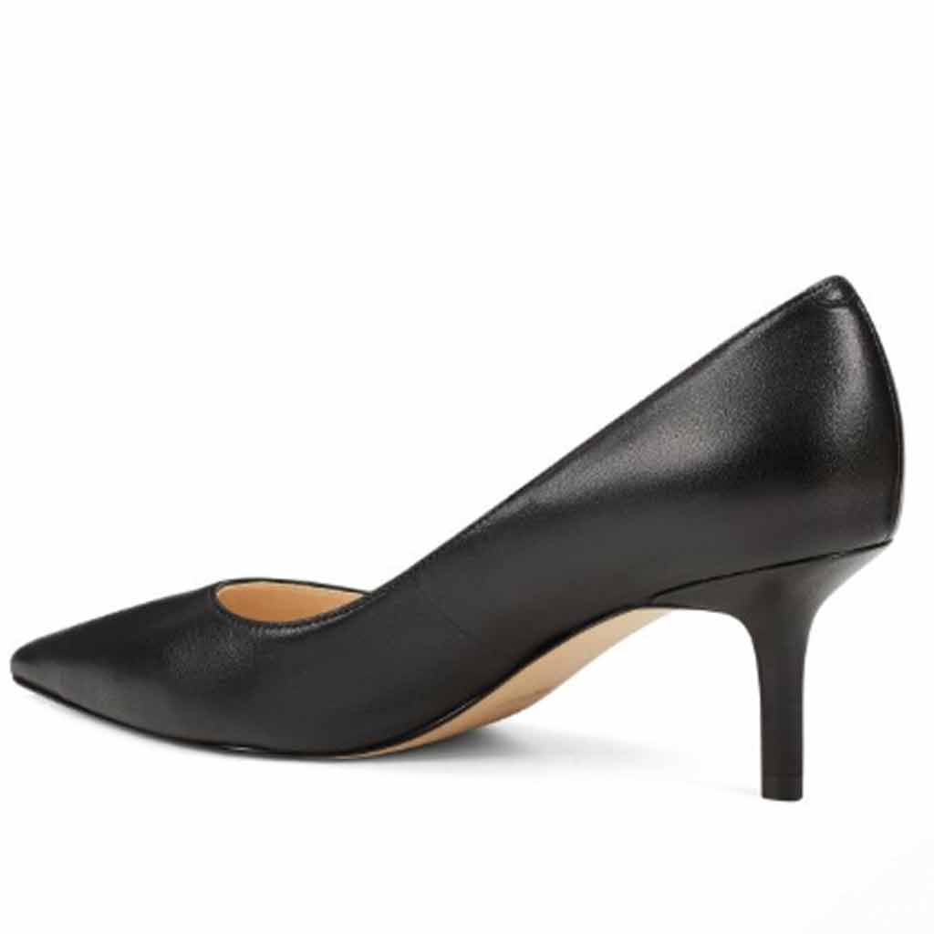 High heel shoe
