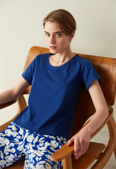 Pajamas gift blue flowers