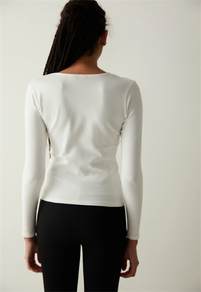 long-sleeved blouse