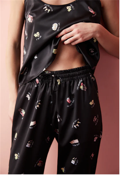 Satin sleep pants with friendship theme